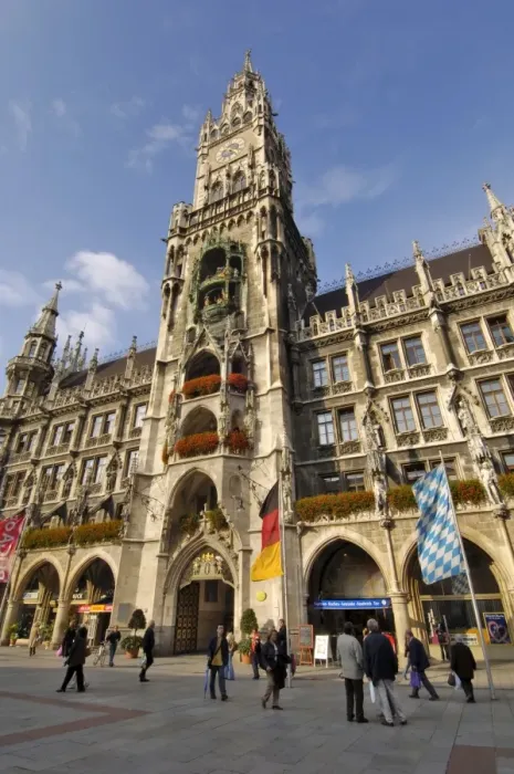 Framed Print : Neues Rathaus (New Town Hall) Framed Print : Neues Rathaus (New Town Hall)
