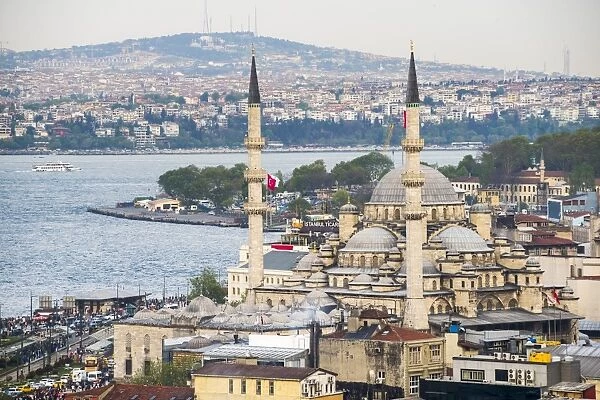 New Mosque (Yeni Cami) with Bosphorus Strait behind, Istanbul, Turkey, Europe