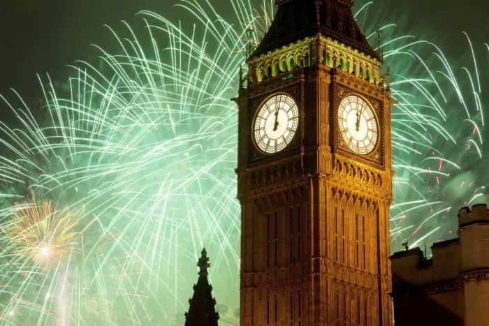 Framed Print : New Year fireworks and Big Ben, Houses of Parliament, Westminster, London Framed Print : New Year fireworks and Big Ben, Houses of Parliament, Westminster, London