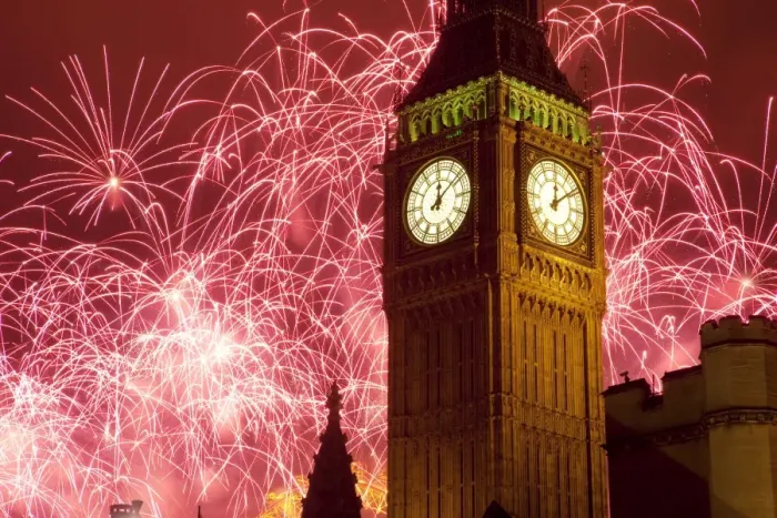 Framed Print : New Year fireworks and Big Ben, Houses of Parliament, Westminster, London Framed Print : New Year fireworks and Big Ben, Houses of Parliament, Westminster, London