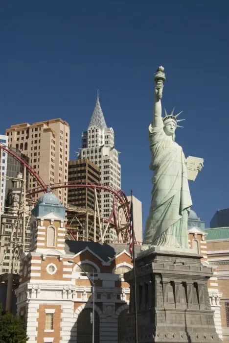 Framed Print : New York-New York Hotel and replica of Statue of Liberty, Las Vegas, Nevada Framed Print : New York-New York Hotel and replica of Statue of Liberty, Las Vegas, Nevada