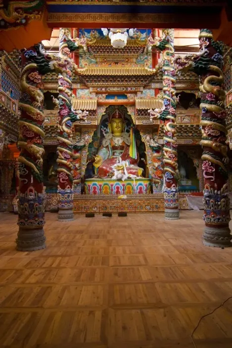 Framed Print : Newly renovated temple interior, Jingang Si, Kangding, Sichuan, China, Asia Framed Print : Newly renovated temple interior, Jingang Si, Kangding, Sichuan, China, Asia