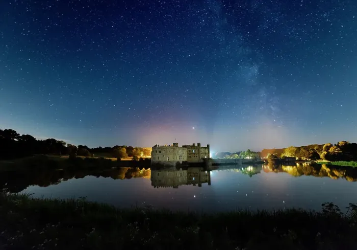 Framed Print : Night sky and Milky Way over Leeds Castle, near Maidstone, Kent, England, United Kingdom, Europe Framed Print : Night sky and Milky Way over Leeds Castle, near Maidstone, Kent, England, United Kingdom, Europe