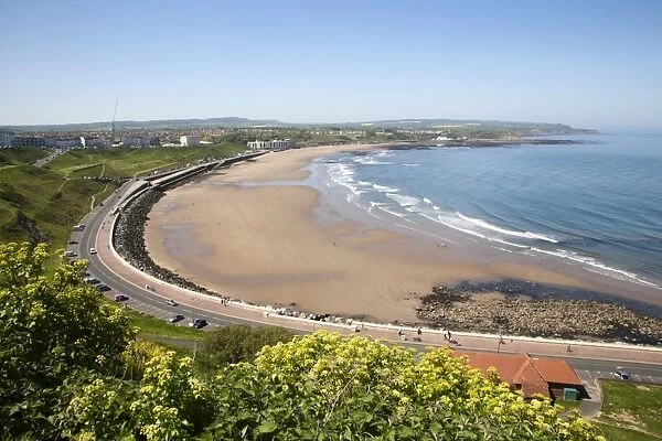 North Sands from the Cliff Top, Scarborough, North Yorkshire, Yorkshire, England, United Kingdom, Europe