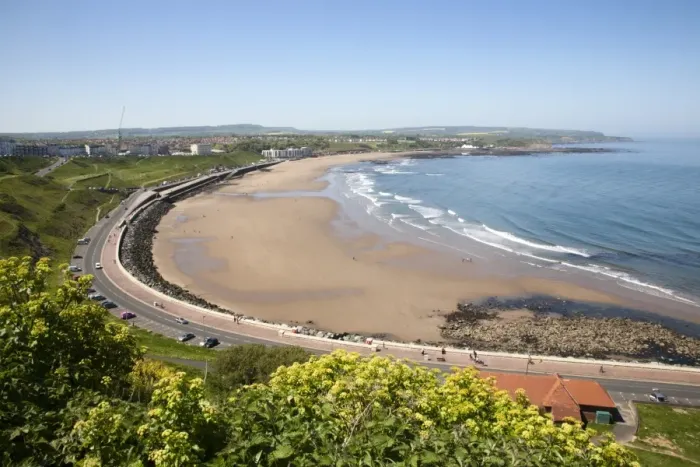 Framed Print : North Sands from the Cliff Top, Scarborough, North Yorkshire, Yorkshire, England, United Kingdom, Europe Framed Print : North Sands from the Cliff Top, Scarborough, North Yorkshire, Yorkshire, England, United Kingdom, Europe