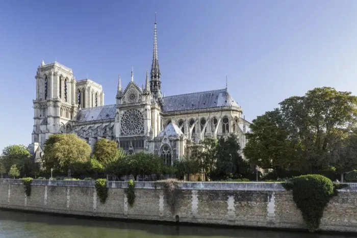 Framed Print : Notre Dame de Paris Cathedral and the River Seine, Paris, France, Europe Framed Print : Notre Dame de Paris Cathedral and the River Seine, Paris, France, Europe