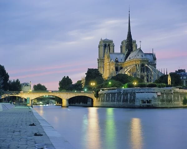 Notre Dame and the River Seine, Paris, France, Europe