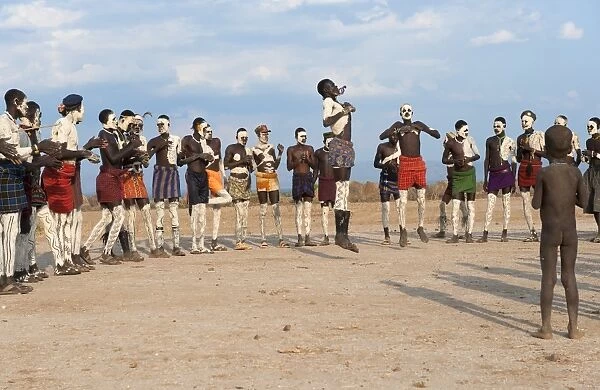 Nyangatom (Bumi) tribal dance ceremony, Omo River Valley, Ethiopia, Africa