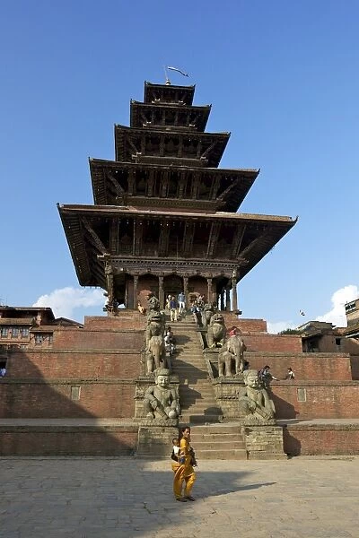 Nyatapola Temple, built in 1702, tallest temple in Kathmandu valley, Taumadhi Tole square