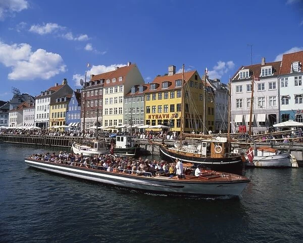 Nyhavn Canal, Copenhagen, Denmark, Scandinavia, Europe