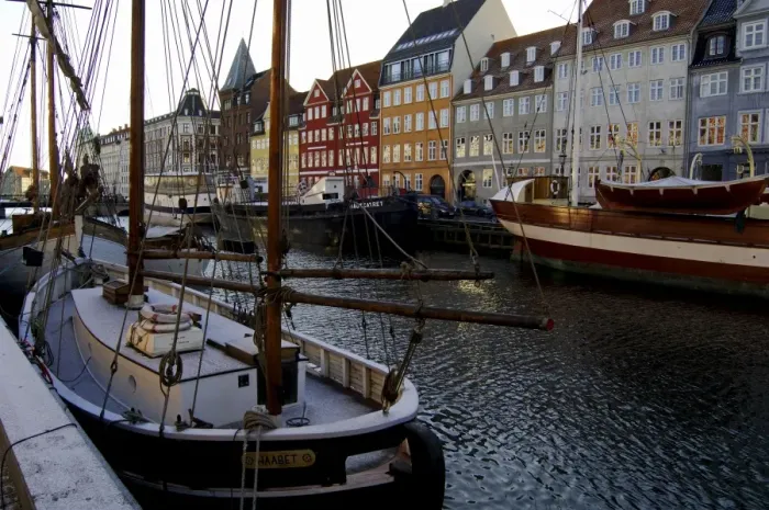 Framed Print : Nyhavn in winter, Copenhagen, Denmark, Scandinavia, Europe Framed Print : Nyhavn in winter, Copenhagen, Denmark, Scandinavia, Europe