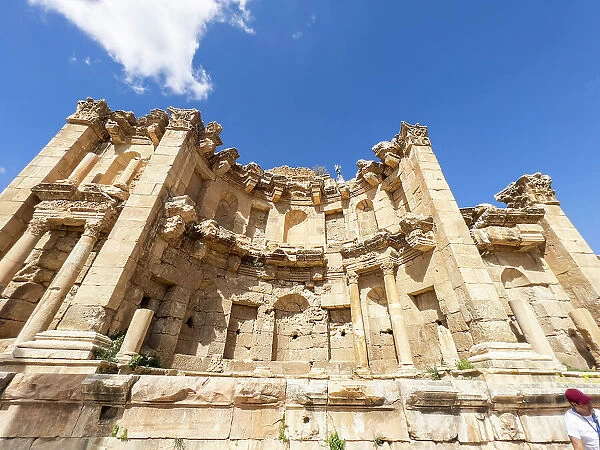 The Nymphaeum in the ancient city of Jerash, believed to be founded in 331 BC by Alexander the Great, Jerash, Jordan, Middle East