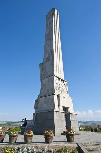Obelisk, Gyulafehervar Citadel, Alba Julia, Transylvania, Romania, Europe