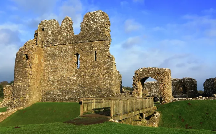 Framed Print : Ogmore Castle near Bridgend, South Wales, United Kingdom Framed Print : Ogmore Castle near Bridgend, South Wales, United Kingdom