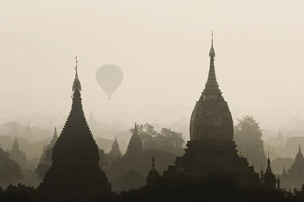 Old Bagan (Pagan), Bagan, Myanmar (Burma), Asia