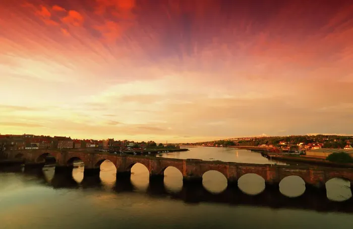 Framed Print : Old Bridge at sunrise, Berwick-upon-Tweed, Northumberland, England, United Kingdom, Europe Framed Print : Old Bridge at sunrise, Berwick-upon-Tweed, Northumberland, England, United Kingdom, Europe