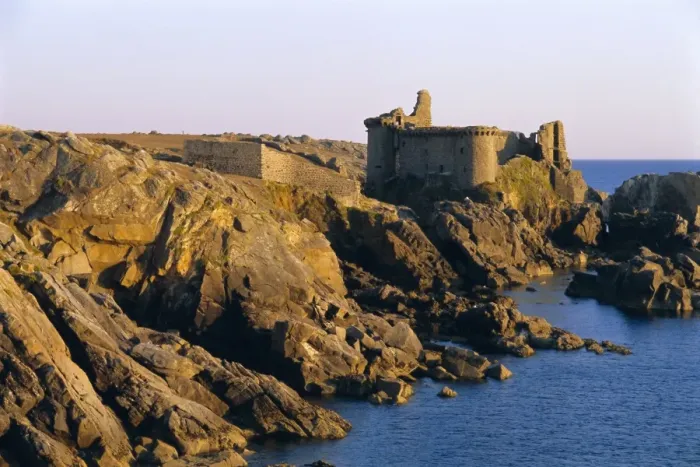 Framed Print : The Old Castle, 19th century, on the south coast of Ile d Yeu, Yeu Island Framed Print : The Old Castle, 19th century, on the south coast of Ile d Yeu, Yeu Island