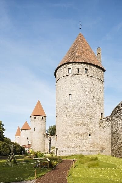 The Old City walls, Old Town, UNESCO World Heritage Site, Tallinn, Estonia, Europe
