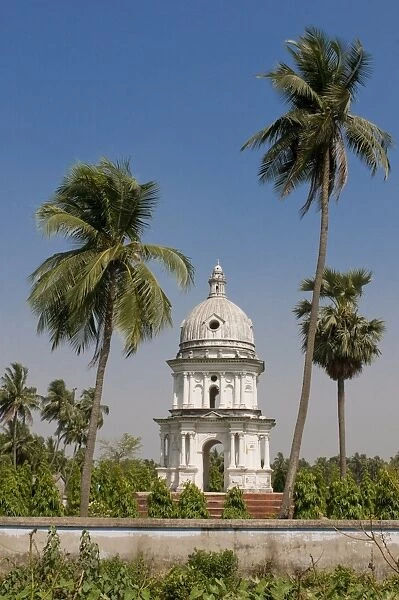 Old Danish monument, near Kolkata, West Bengal, India, Asia