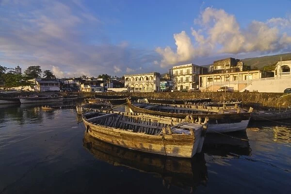 The old harbor of Moroni, Grand Comore, Comoros, Indian Ocean, Africa