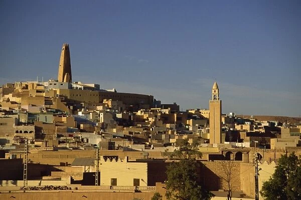 Old Mozabite town with mosques, Ghardaia, Algeria, North Africa, Africa