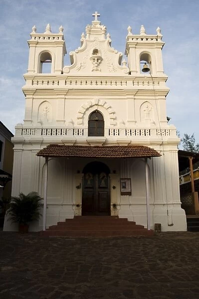 Old Portuguese church in grounds of Fort Tiracol