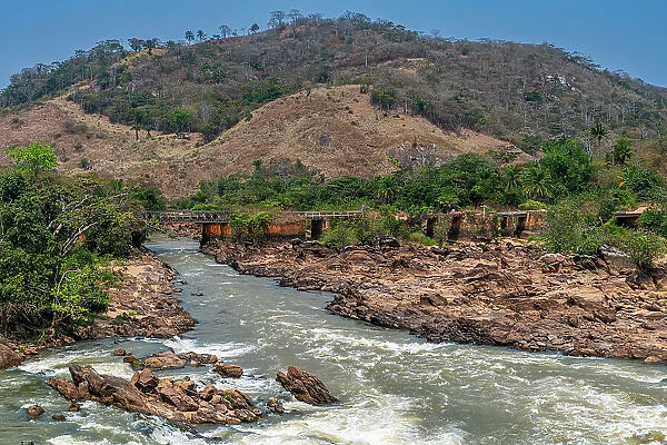 Old railroad bridge over Cuvo River (Rio Keve), near confluence with Toeota River, Six Arches Bridge, Conda, Kumbira Forest Reserve, Kwanza Sul, Angola, Africa