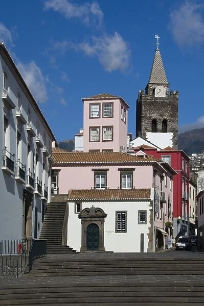 An old square with the tower of the 17th century Se Cathedral, Funchal