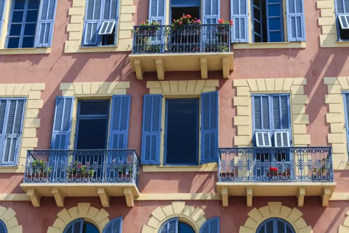 Framed Print : Old Town architecture, Nice, Alpes Maritimes, Provence, Cote d Azur, French Riviera, France, Europe Framed Print : Old Town architecture, Nice, Alpes Maritimes, Provence, Cote d Azur, French Riviera, France, Europe