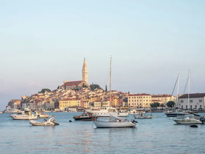 Framed Print : The Old Town, Rovinj, Istria, Croatia, Europe Framed Print : The Old Town, Rovinj, Istria, Croatia, Europe