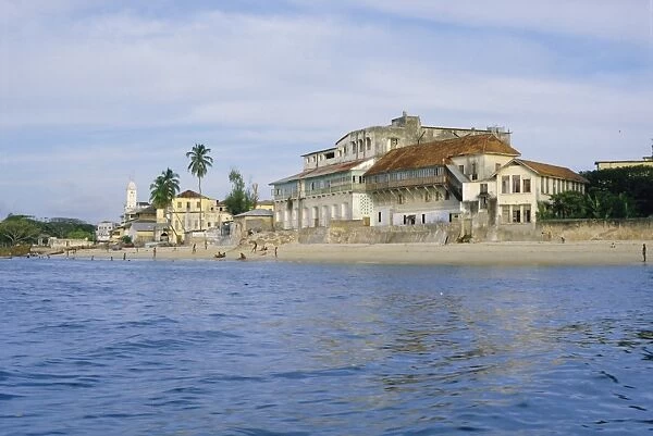 The Old Towns arab influenced waterfront, Zanzibar, Tanzania, Africa