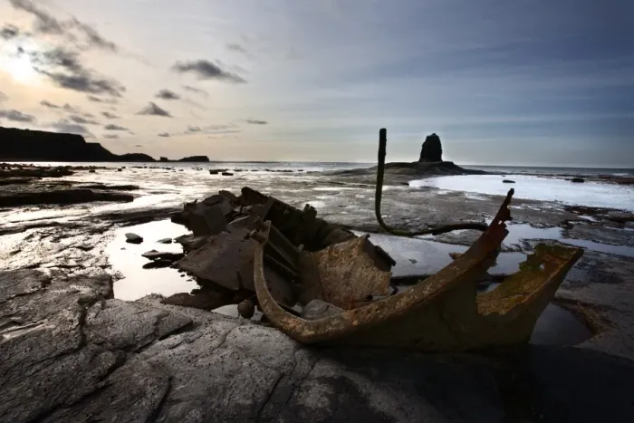 Framed Print : Old wreck and Black Nab at Saltwick Bay, near Whitby, North Yorkshire, Yorkshire, England, United Kingdom, Europe Framed Print : Old wreck and Black Nab at Saltwick Bay, near Whitby, North Yorkshire, Yorkshire, England, United Kingdom, Europe