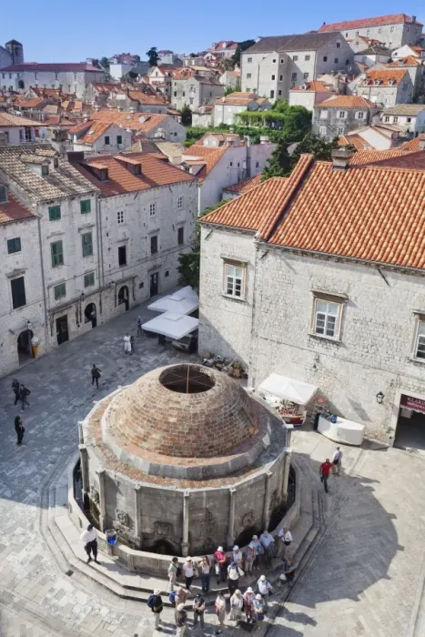 Framed Print : Onofrio fountain, Old Town, UNESCO World Heritage Site, Dubrovnik, Dalmatia, Croatia, Europe Framed Print : Onofrio fountain, Old Town, UNESCO World Heritage Site, Dubrovnik, Dalmatia, Croatia, Europe