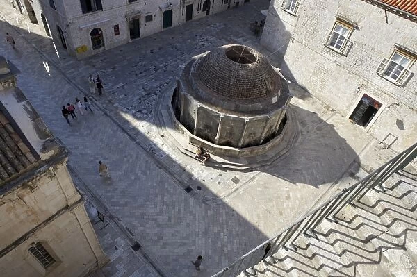 Onofrios Big Fountain, in the Stradun (main street), Dubrovnik, Dalmatia
