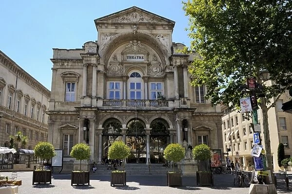 Opera Theatre facade, Avignon, Provence, France, Europe
