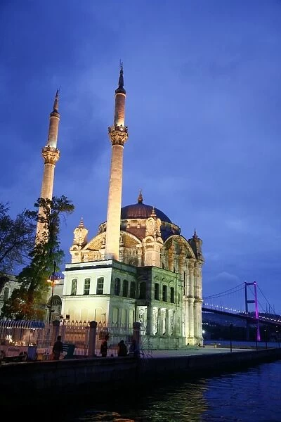 Ortakoy Mecidiye mosque and the Bosphorus bridge, Istanbul, Turkey, Europe