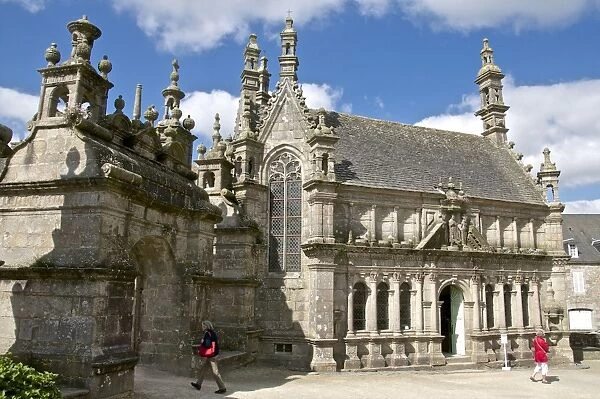 Ossuary, St. Thegonnec parish enclosure dating from 1610, Leon, Finistere, Brittany, France, Europe
