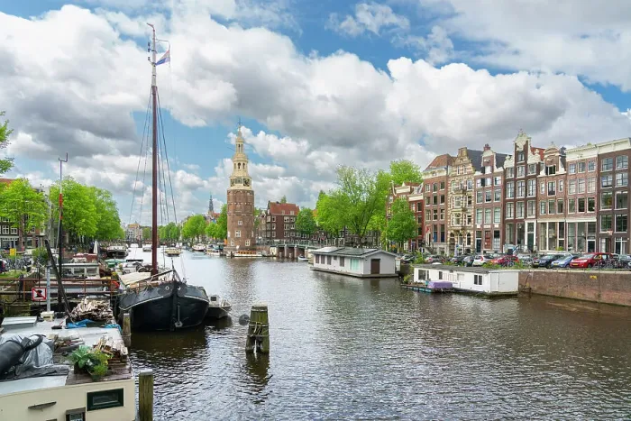 Framed Print : Oudeschans canal and Montelbaanstoren tower in the background, Amsterdam, The Netherlands, Europe Framed Print : Oudeschans canal and Montelbaanstoren tower in the background, Amsterdam, The Netherlands, Europe