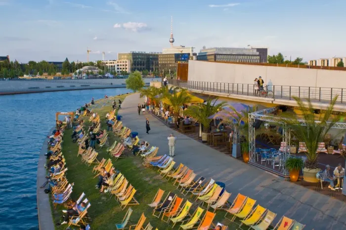 Framed Print : Outdoor beach along the Spree, opposite the Lehrter Railway station, Berlin Framed Print : Outdoor beach along the Spree, opposite the Lehrter Railway station, Berlin