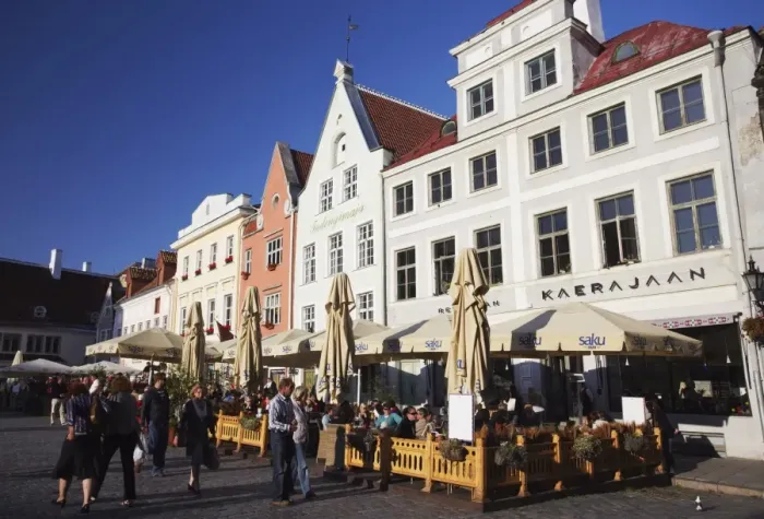 Framed Print : Outdoor cafes in Town Hall Square (Raekoja Plats), Tallinn, Estonia, Baltic States Framed Print : Outdoor cafes in Town Hall Square (Raekoja Plats), Tallinn, Estonia, Baltic States