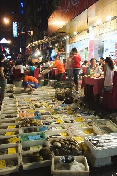 Outdoor fish market and dining area, Shanghai, China, Asia