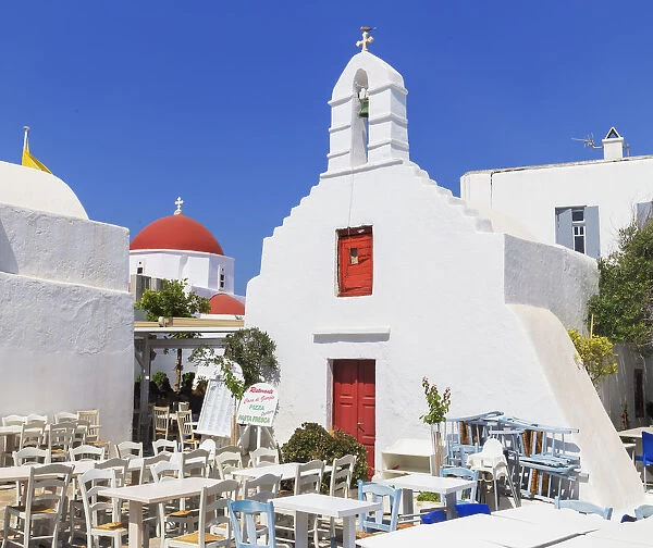 Outdoor restaurant, Mykonos Town, Mykonos, Cyclades Islands, Greek Islands, Greece