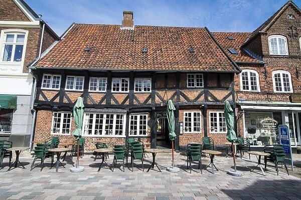 Outdoor restaurant in Ribe, Denmarks oldest surviving city, Jutland, Denmark, Scandinavia, Europe