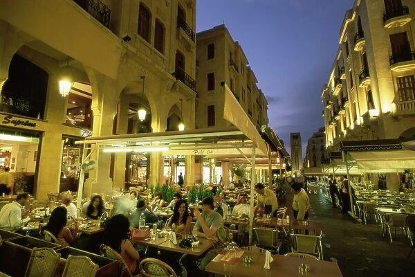 Outdoor restaurants in the downtown area of Central District