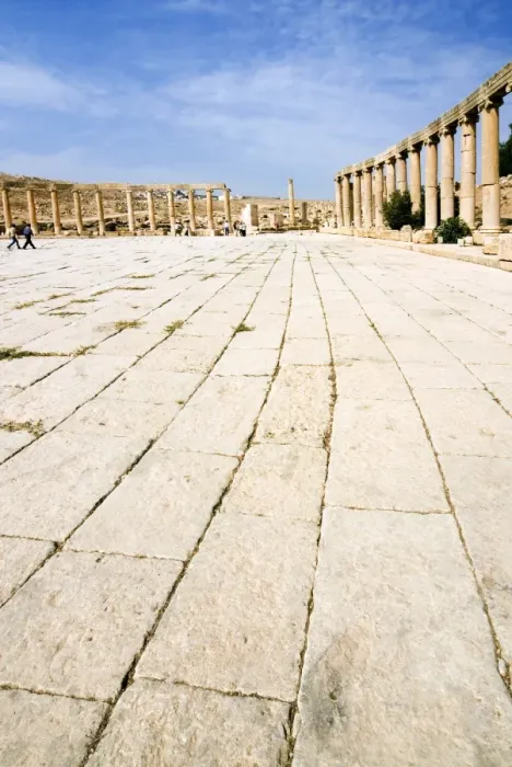 Framed Print : Oval Plaza with colonnade and Ionic columns, Jerash (Gerasa) a Roman Decapolis city Framed Print : Oval Plaza with colonnade and Ionic columns, Jerash (Gerasa) a Roman Decapolis city