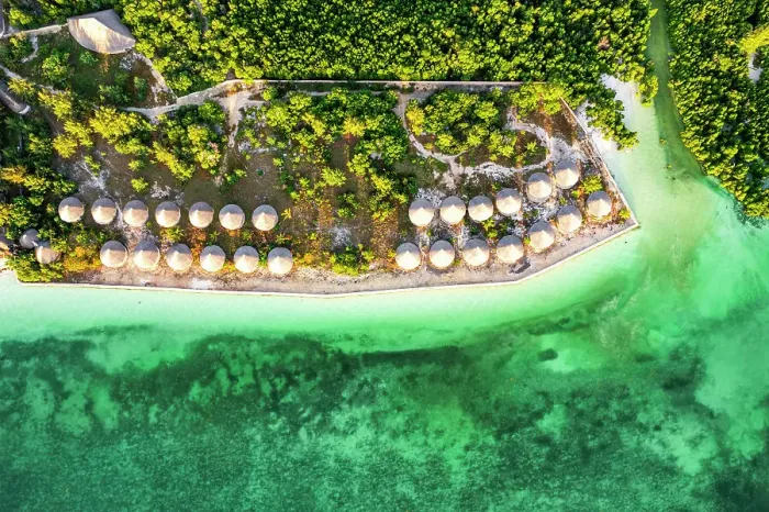 Framed Print : Overhead view of luxury tourist resort in front of the idyllic Indian Ocean, Pingwe, Chwaka Bay, Zanzibar, Tanzania, East Africa, Africa Framed Print : Overhead view of luxury tourist resort in front of the idyllic Indian Ocean, Pingwe, Chwaka Bay, Zanzibar, Tanzania, East Africa, Africa
