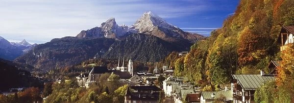 Overview of Berchtesgaden and the Watzmann Mountain in autumn, Berchtesgaden, Bavaria