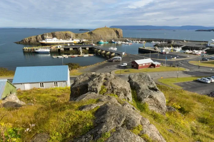 Framed Print : Overview of the Harbour at Stykkisholmur, Snaefellsnes Peninsula, Iceland, Polar Regions Framed Print : Overview of the Harbour at Stykkisholmur, Snaefellsnes Peninsula, Iceland, Polar Regions