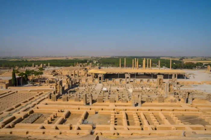 Framed Print : Overview of Persepolis from Tomb of Artaxerxes III, Persepolis, UNESCO World Heritage Site Framed Print : Overview of Persepolis from Tomb of Artaxerxes III, Persepolis, UNESCO World Heritage Site