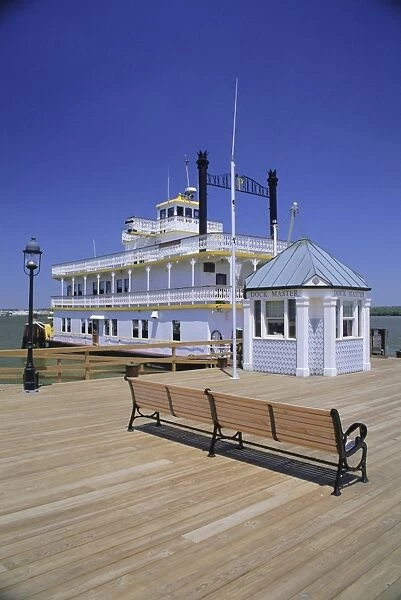 Paddle steamer and dock masters office